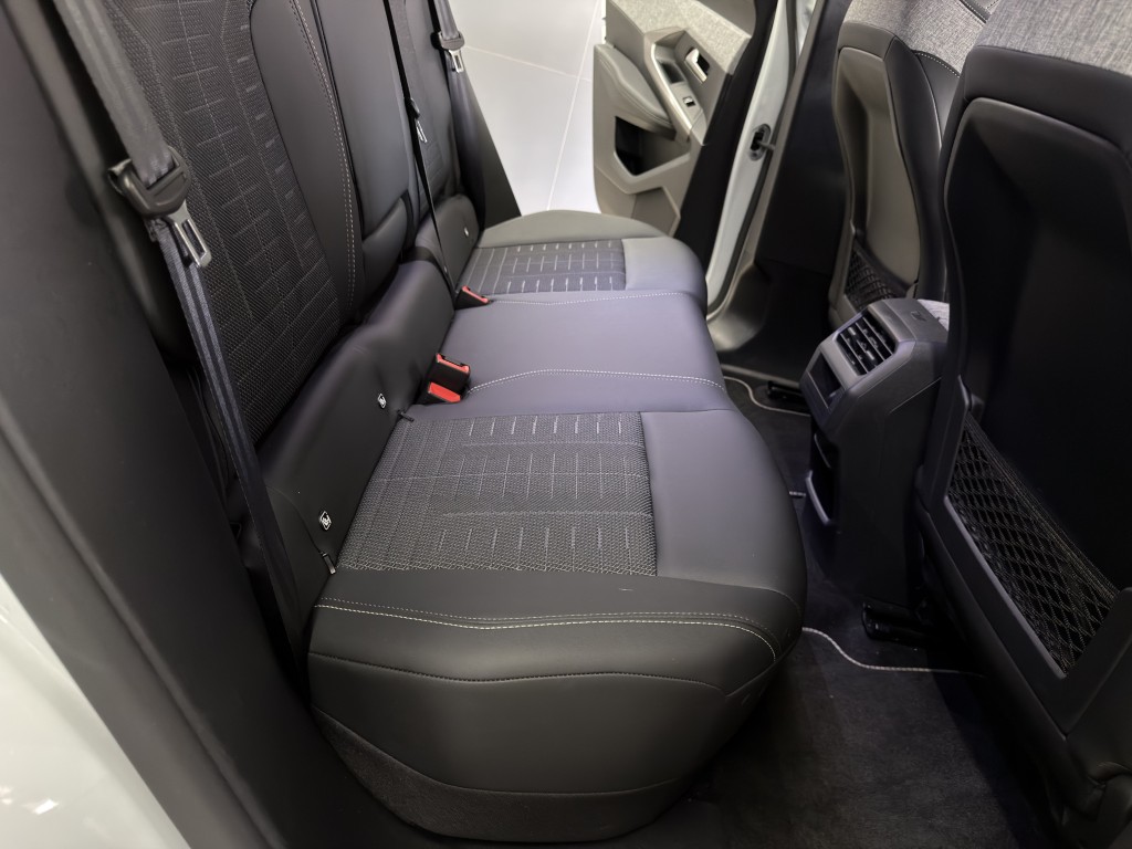 PEUGEOT 3008 1200 HYBRID 145 CV GT